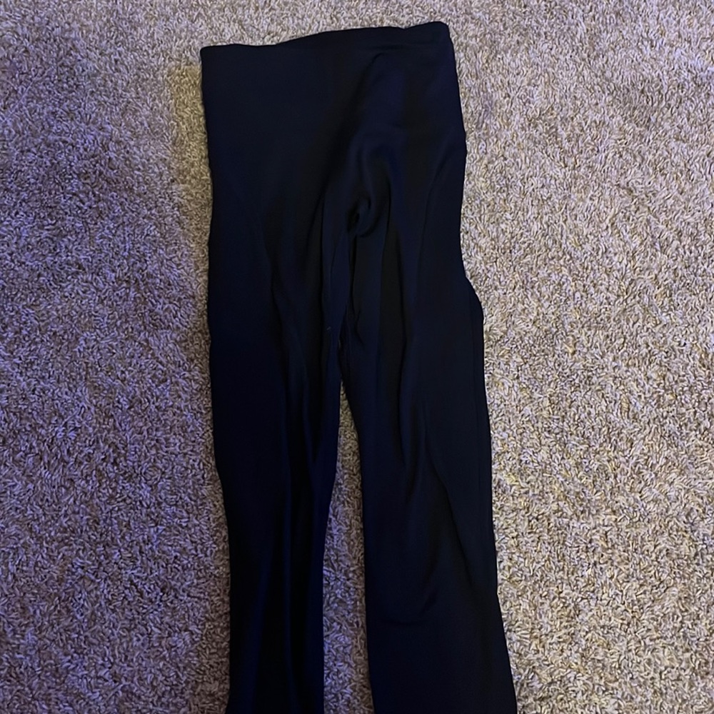 BLACK LULULEMON LEGGINGS